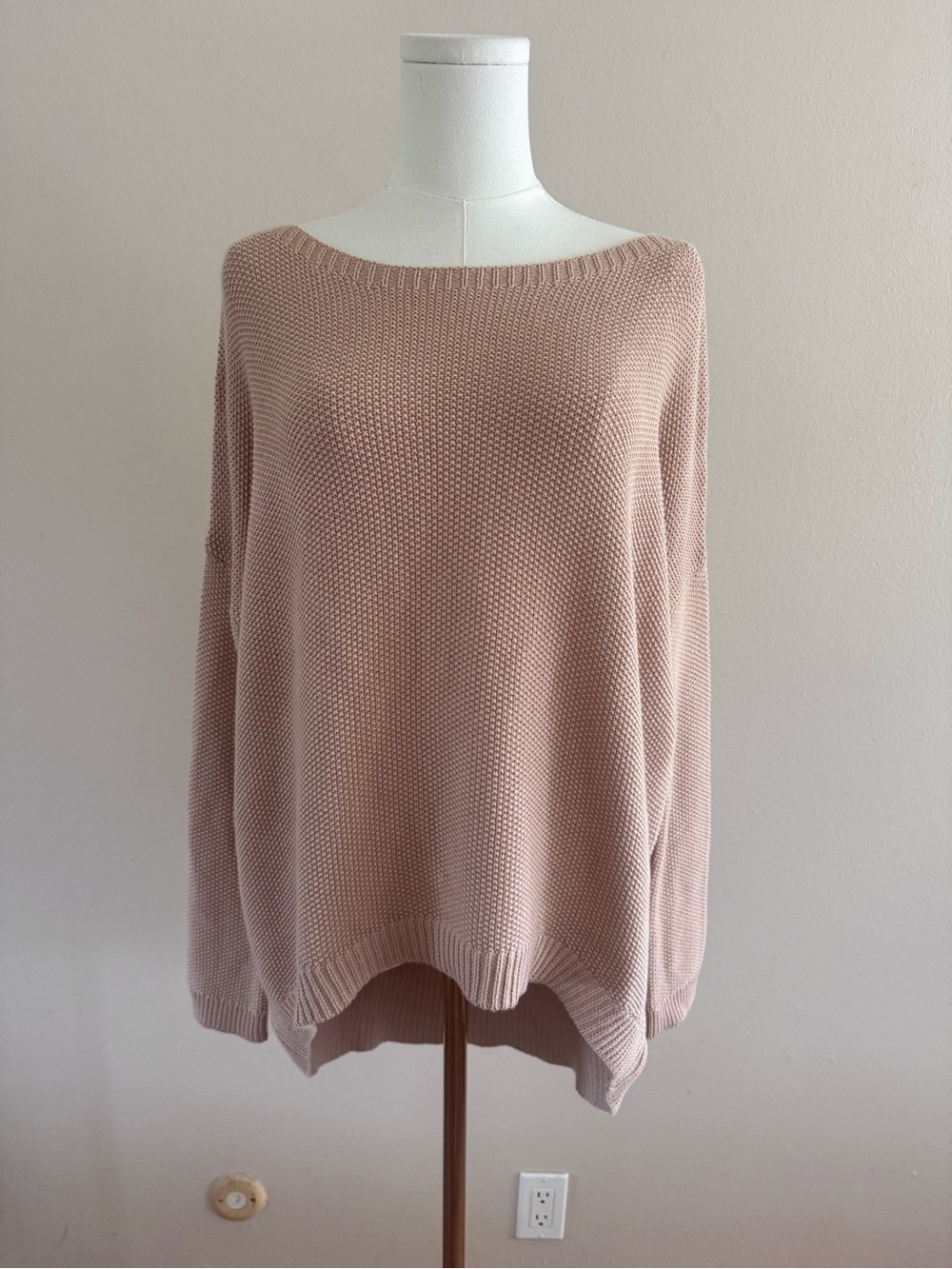 Theory Beige Knit Sweater High/Low Hem - 70%, Cotton, 30% Cashmere